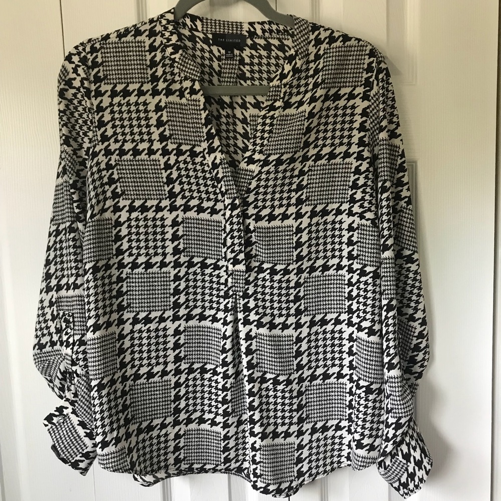 The Limited Long Sleeve Houndstooth Blouse